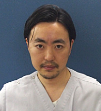 山際　亮