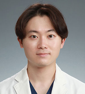 馬野　賢一